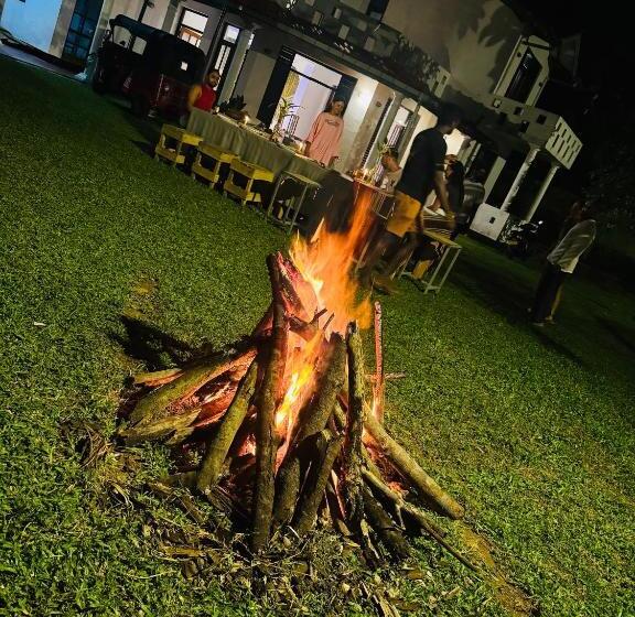 ホテル Surf N Spice   Hiriketiya