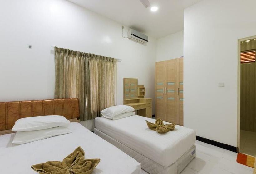 هتل Surf Trip Maldives