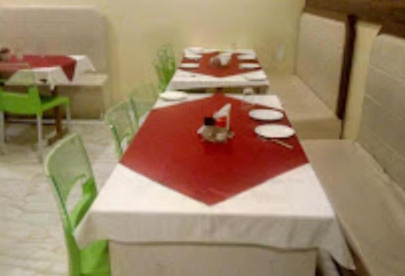 ホテル Swarg Exotica Bihar