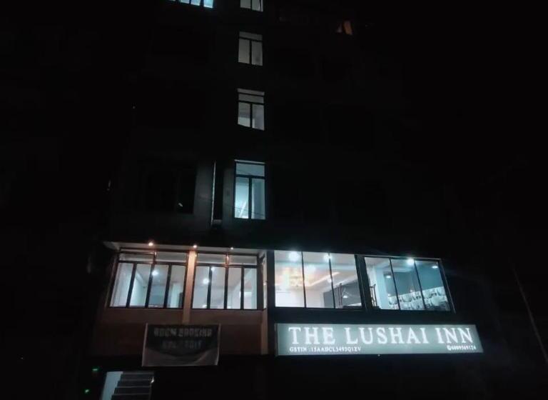 Hotel The Lushai Inn