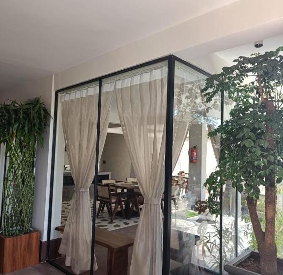 בית מלון כפרי The Samai