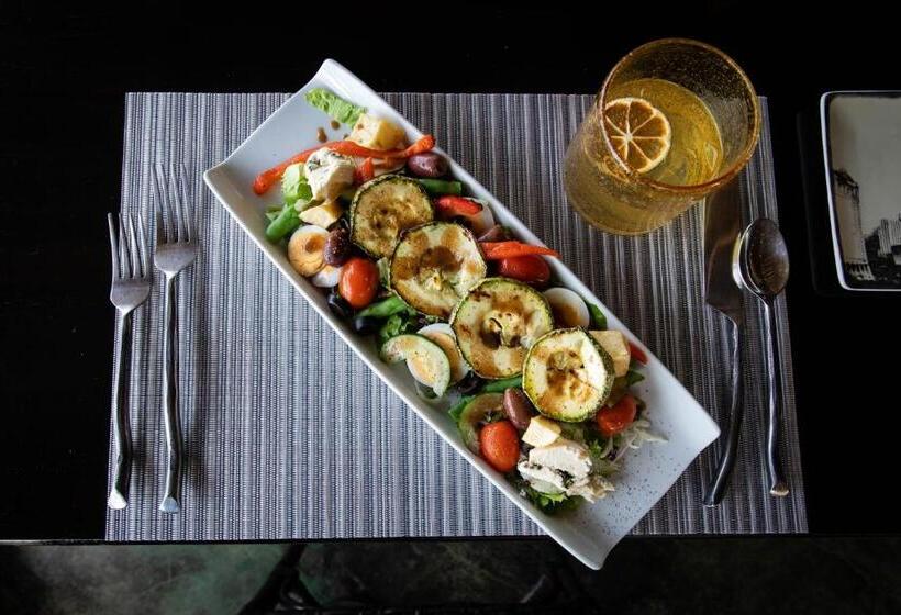 هتل The Tranquilo Lodge, Adult Only, All Meals Included