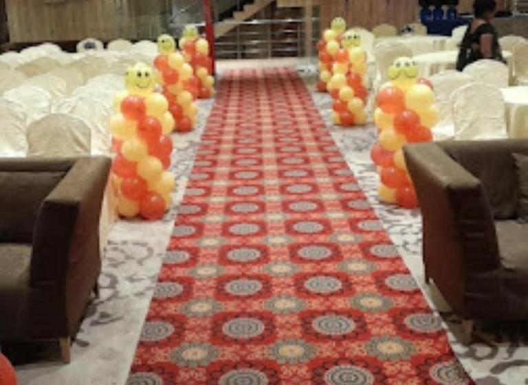 בית מלון כפרי The Triple Crown ,bettiah