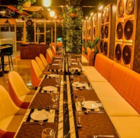 בית מלון כפרי The Triple Crown ,bettiah