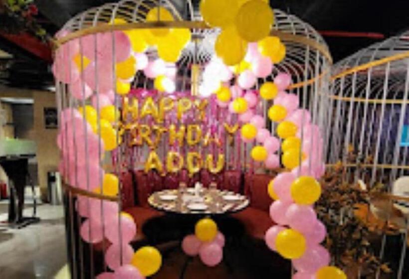 בית מלון כפרי The Triple Crown ,bettiah