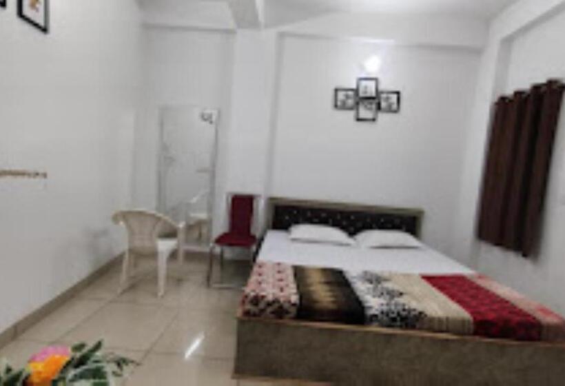 בית מלון כפרי The White Lotus, Patna