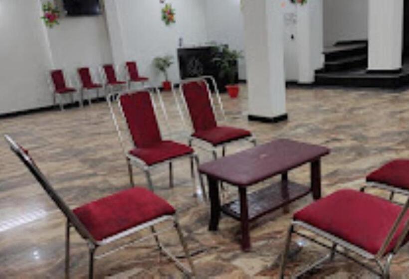 בית מלון כפרי The White Lotus, Patna