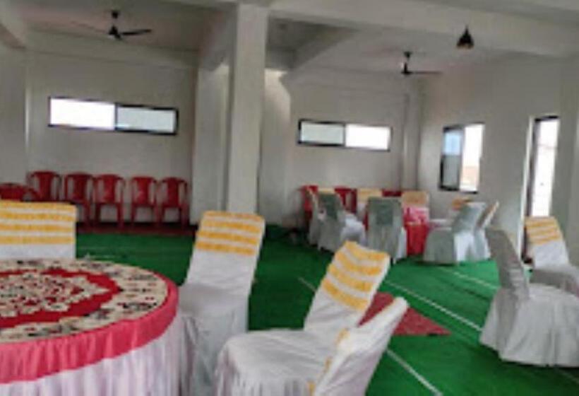 בית מלון כפרי The White Lotus, Patna