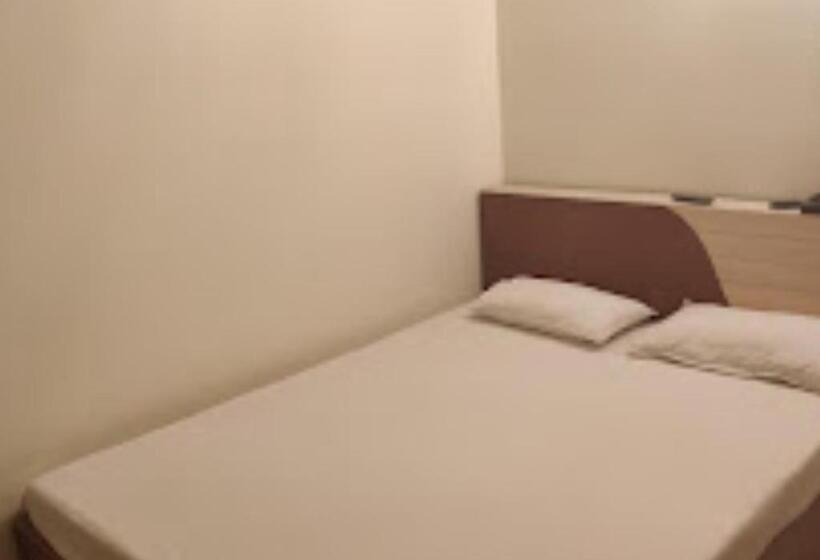 בית מלון כפרי Vrindavan Patna Bihar