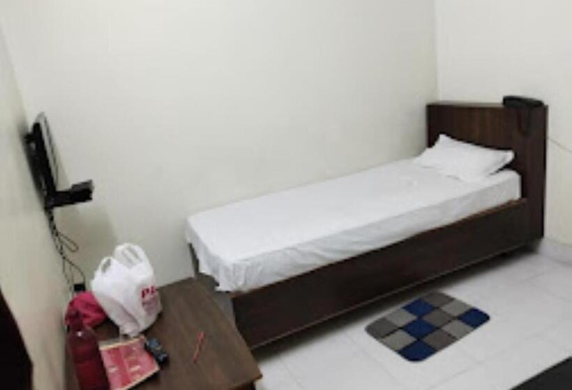 בית מלון כפרי Vrindavan Patna Bihar