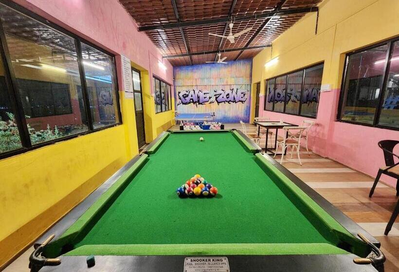 Hotel Wabi Sabi Resort, Igatpuri