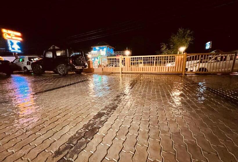 فندق West Western