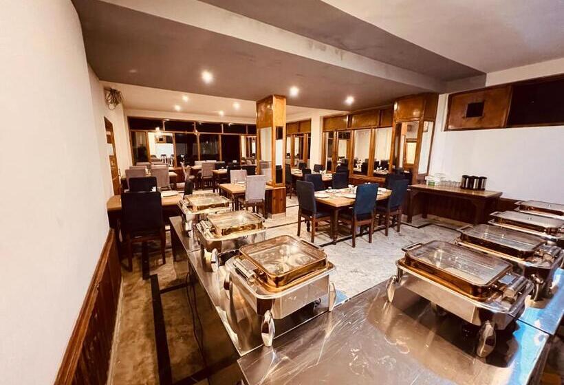 فندق West Western