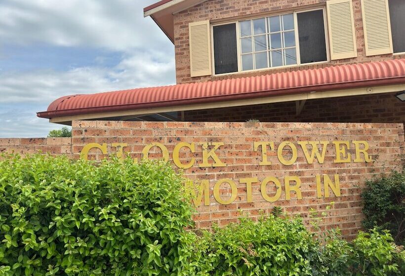 מוטל Clock Tower Motor Inn