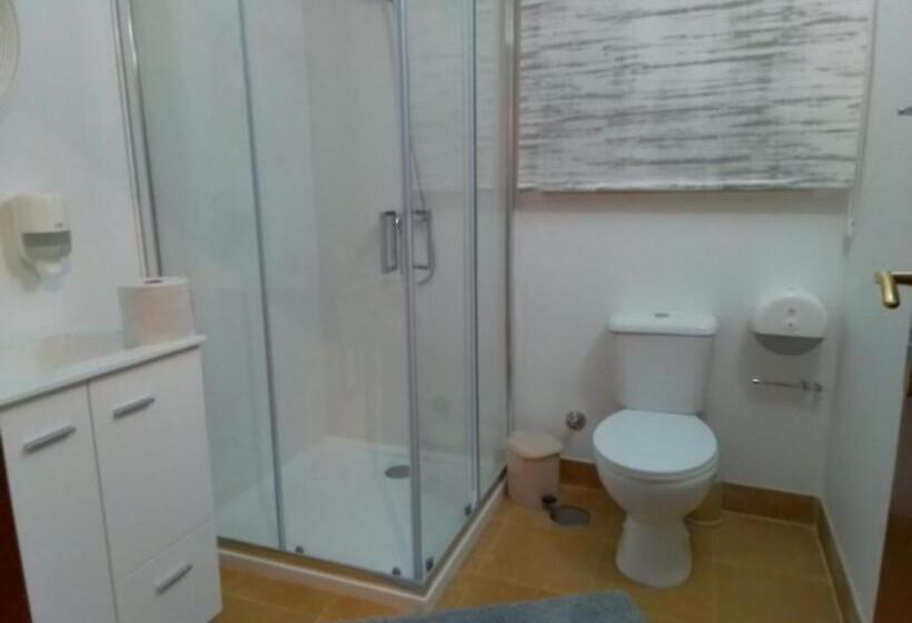 بنسيون Alojamento Real