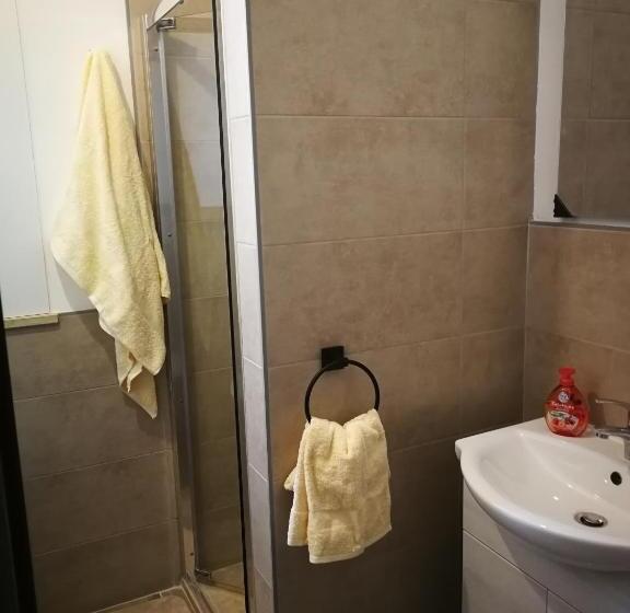 פנסיון Donalisa