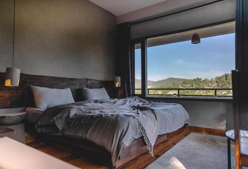 פנסיון Exstacy S Bathtub Rooms & Cafe