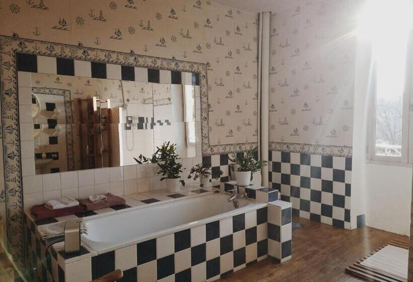 פנסיון Guestroom Saint André De Najac, 1 Pièce, 2 Personnes   Fr 1 601 449