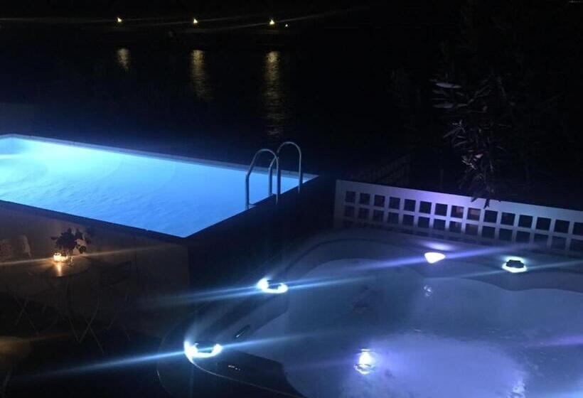 بنسيون Halgoduria