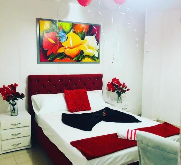 פנסיון Hostal De La 8