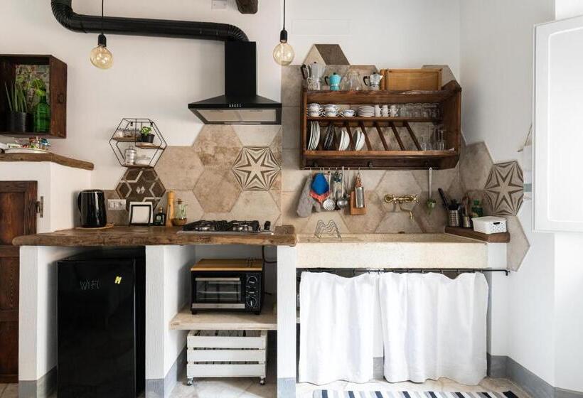 ペンション Manillahouse