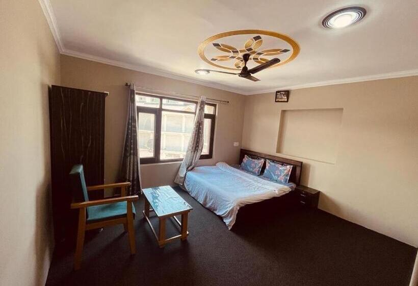 펜션 Oyo Home Al Amin Residency