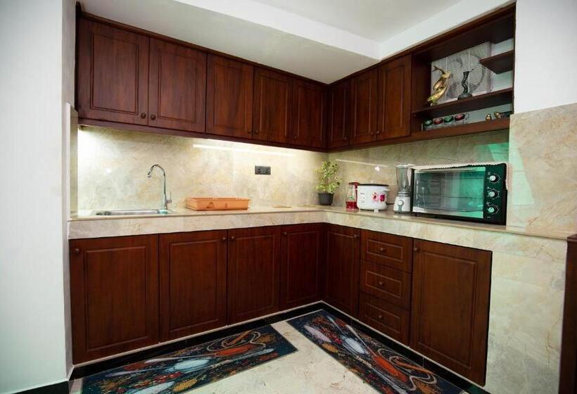 펜션 Pavan Apartments