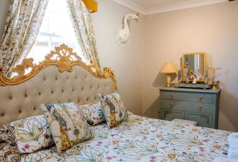 بنسيون Whispering Place In The Heart Of Bewdley