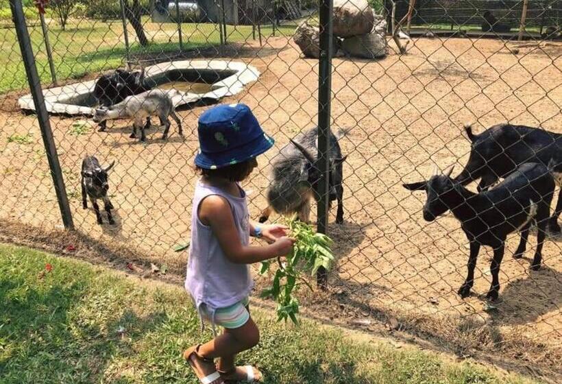 استراحتگاه Laguna Parkside Residences Lăng Cô