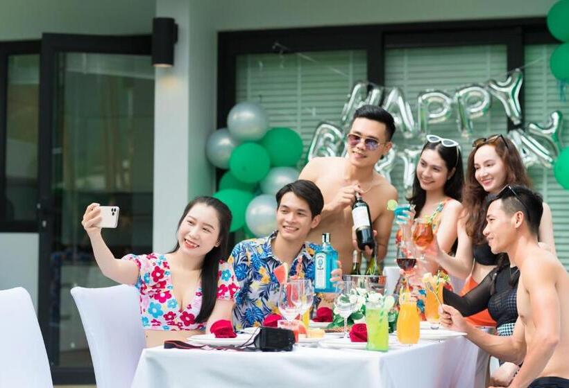 استراحتگاه Laguna Parkside Residences Lăng Cô