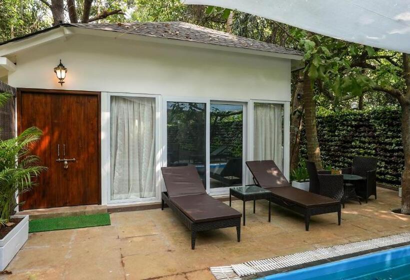 Lomakeskus Swimup   Suites With Private Pool , Vagator