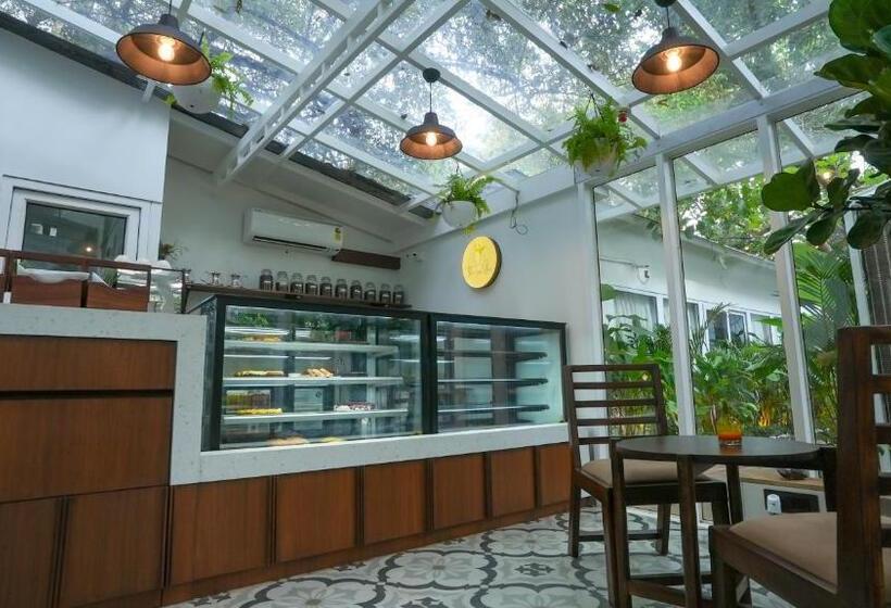 Lomakeskus Swimup   Suites With Private Pool , Vagator