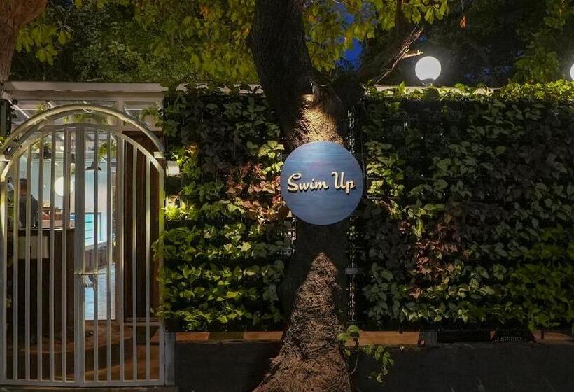 Lomakeskus Swimup   Suites With Private Pool , Vagator