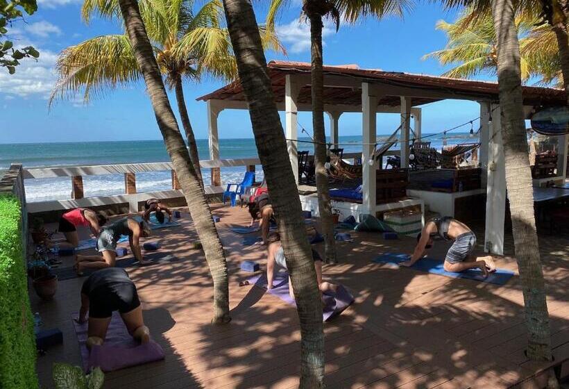 Solid Surf Camp Hostel Nicaragua