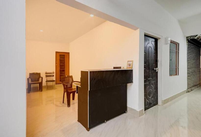 Spot On Hotel Paradise Inn