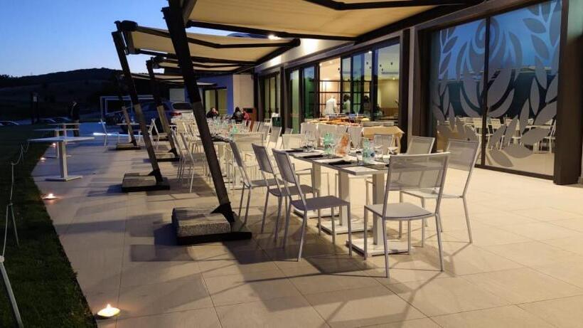 Terre Dei Consoli Resort E Golf