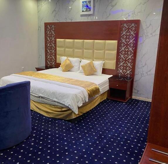 فندق أسس التاج