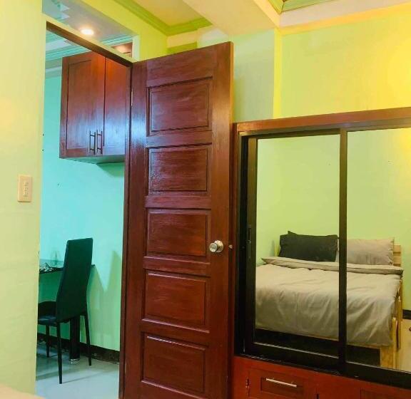 Общежитие Casa De Familia Staycation