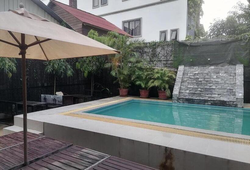 הוסטל Jack S Guesthouse