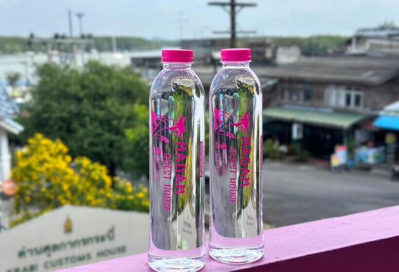 호스텔 Madam Guesthouse