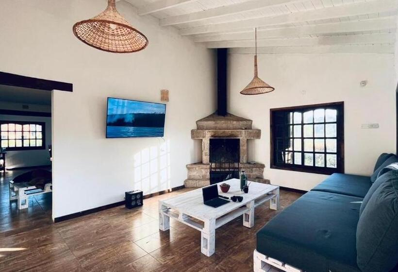 ユースホステル Salmon Ranch