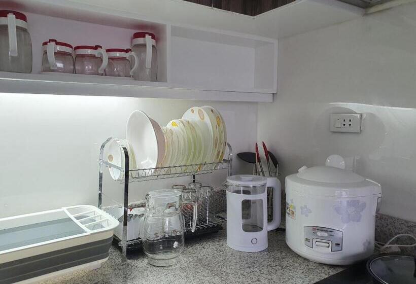 Amaia Steps Capitol Central N814