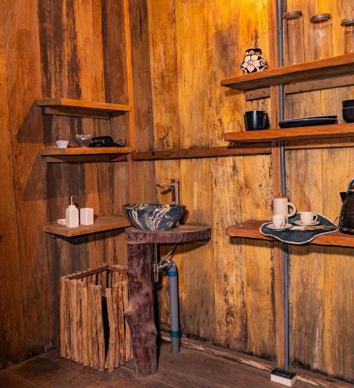 Aparthotel Ayahuaska For Solo Travelers