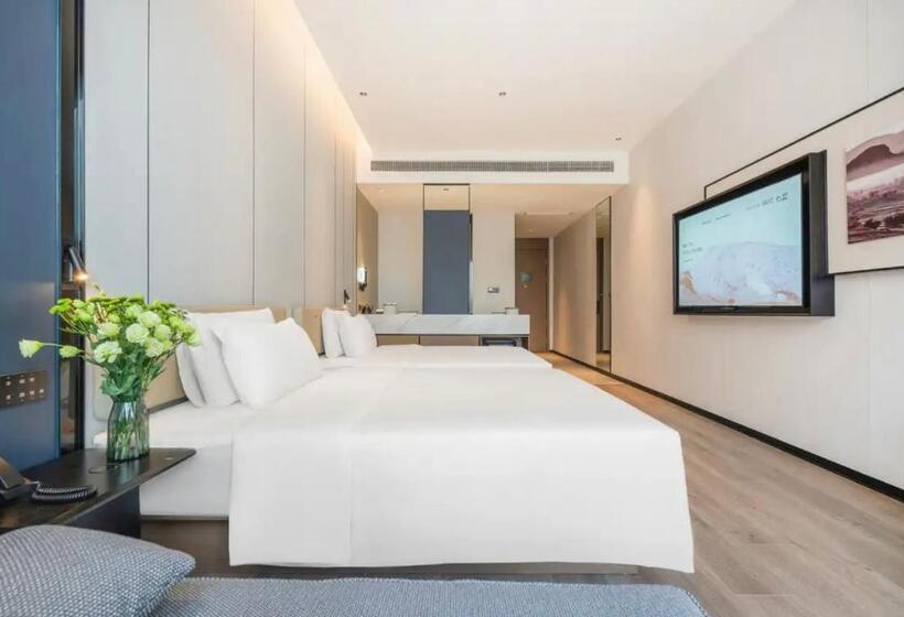 Otel Chengdu Southwest Jiaotongda Shawan Subway Station Atour