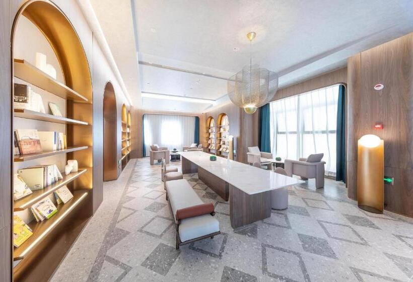 Atour Hotel Qingdao Laoshan Shilaoren Beach