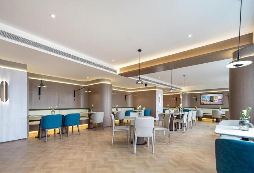 Atour Hotel Qingdao Tangdao Bay Jinggangshan Station