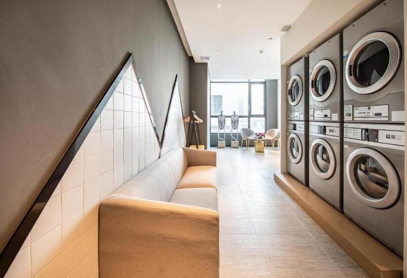 Atour Hotel Shenzhen Fuhai International Convention And Exhibition Center