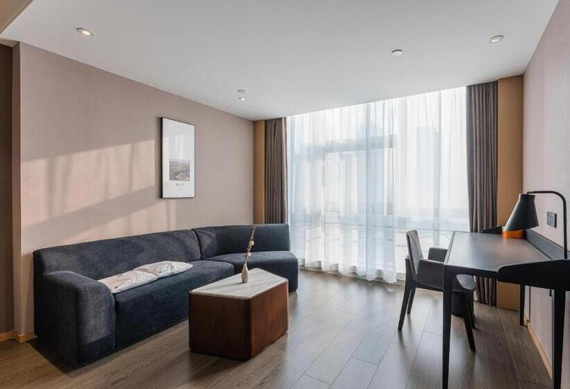 Atour Hotel Tianjin Binhai High Speed Railway Station