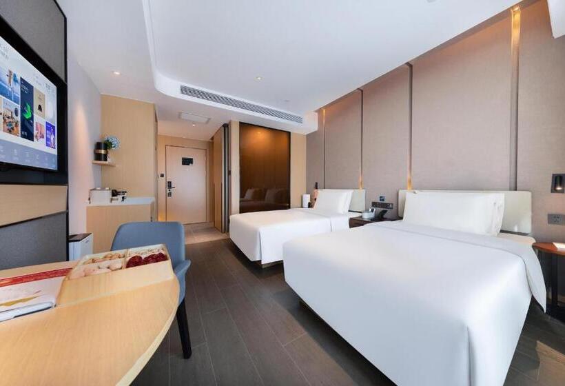 Atour Hotel Urumqi Airport Degang Wanda