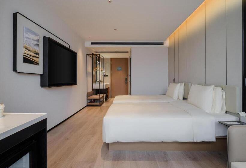 Atour Hotel Xiamen North Station Jiageng Stadium
